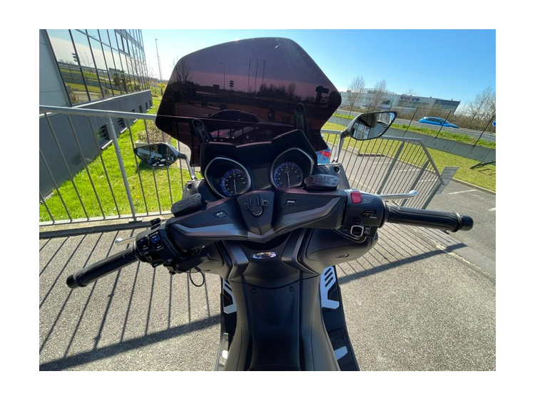 YAMAHA XP T-MAX 560 TECH MAX