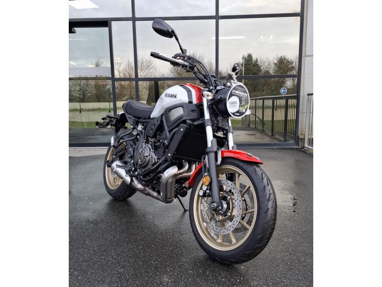 YAMAHA XSR 700